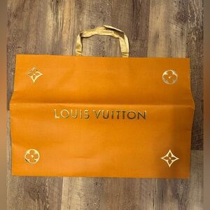 Extra large Louis Vuitton shopping bag